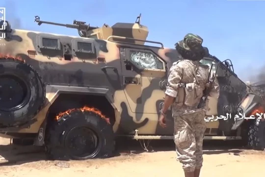 Các du kích Houthi phá hủy xe cơ giới của liên minh quân sự do Ả rập Xê út dẫn đầu. Ảnh minh họa South Front