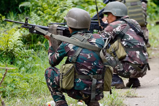 Binh sĩ Philippine trong thành phố Marawi