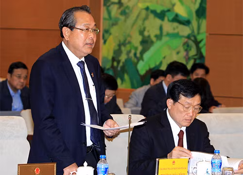 Chánh án Tòa án nhân dân tối cao Trương Hòa Bình trả lời chất vấn. Ảnh: An Đăng - TTXVN 