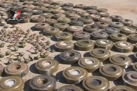 Mìn chống tăng quân đội Syria thu giữ được trên các xe vận tải từ Jordan