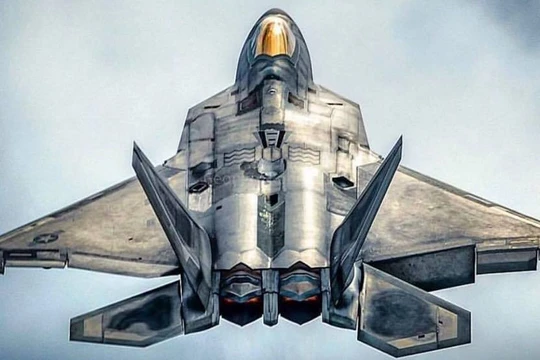 Tiêm kích tàng hình thế hệ 5 Raptor. Ảnh minh họa Military Watch Magazine