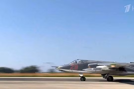 Máy bay và tên lửa hành trình Nga xé nát tinh thần phiến quân Syria