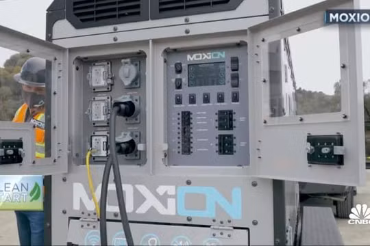 Trạm lưu trữ năng lượng di động, công suất lớn, có thể được sử dụng ở mọi nơi cần nguồn điện di động Moxion. Ảnh CNBC