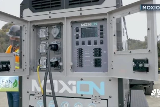 Trạm lưu trữ năng lượng di động, công suất lớn, có thể được sử dụng ở mọi nơi cần nguồn điện di động Moxion. Ảnh CNBC