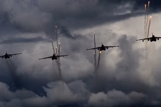 Không quân Nga không kích thành phố Idlib