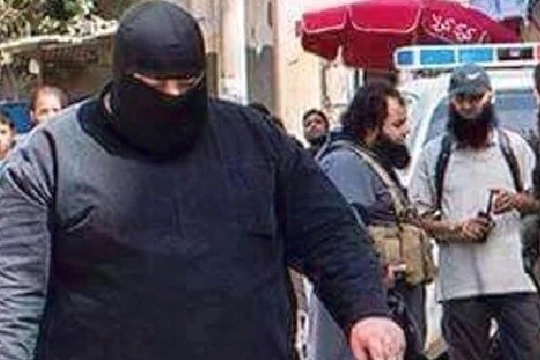 Đao phủ 'xe ủi đất' khét tiếng của IS bị bắt