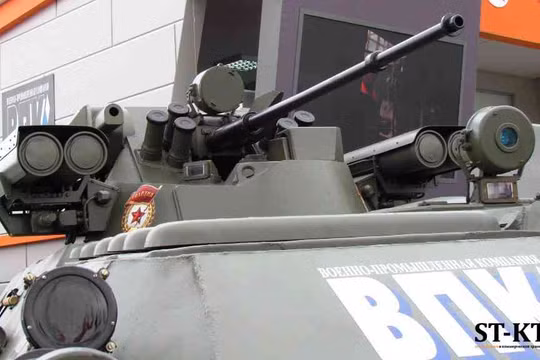 Xe thiết giáp BTR - 87 với tên lửa chống tăng có điều khiển "Cornets"