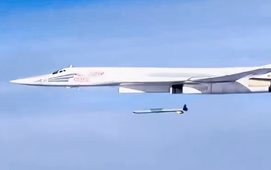 Video: những cảnh quay đẹp Tu-160 phóng tên lửa hành trình ở Syria