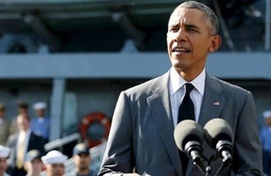 Tổng thống Mỹ Barack Obama phát biểu tại cảng Manila của Philippines ngày 17/11.