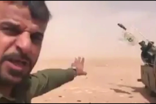 Quân tình nguyện Iraq bắn máy bay Mỹ trên biên giới Syria