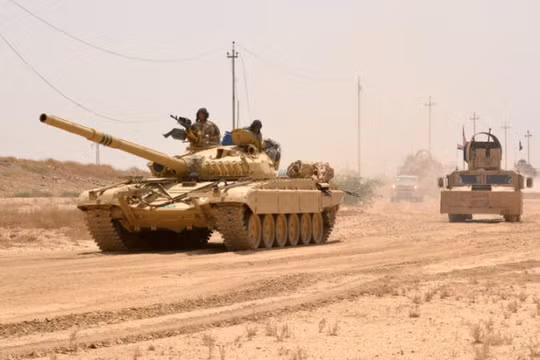 Một đơn vị tăng thiết giáp Iraq đang tiến về hướng thành phố Mosul