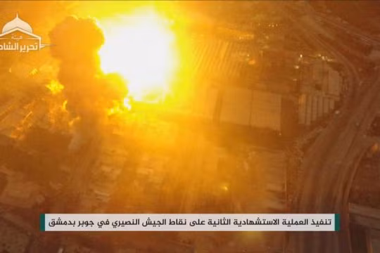 Một xe đánh bom tự sát VBIED phát nổ trước chiến tuyến quân đội Syria - ảnh minh họa Masdar News