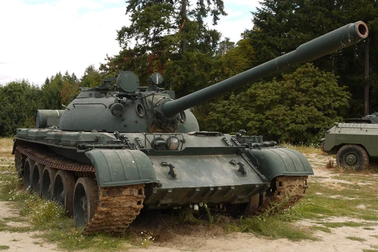 T-54 và T-55 là tên gọi một thế hệ xe tăng sản xuất tại Liên Xô và trang bị cho quân đội nước này từ năm 1947 đến 1962. Đây là mẫu xe tăng sản xuất nhiều nhất với tổng số 95.000 xe xuất xưởng