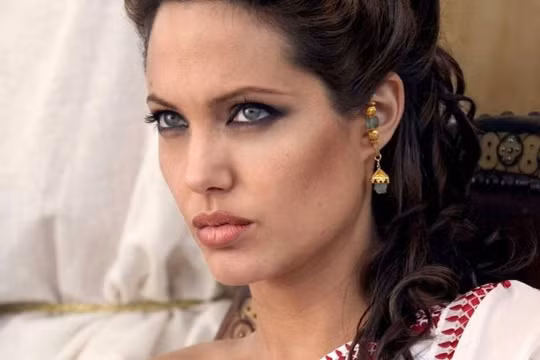 10 ngôi sao màn bạc quyến rũ nhất mọi thời đại