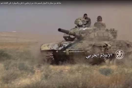 Lực lượng Diều hâu Sa mạc bắt đầu chiến dịch tấn công trên vùng miền đông tỉnh Hama