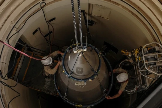 Tên lửa đạn đạo Minuteman III trong giếng phóng. Ảnh minh họa Defence.Blog