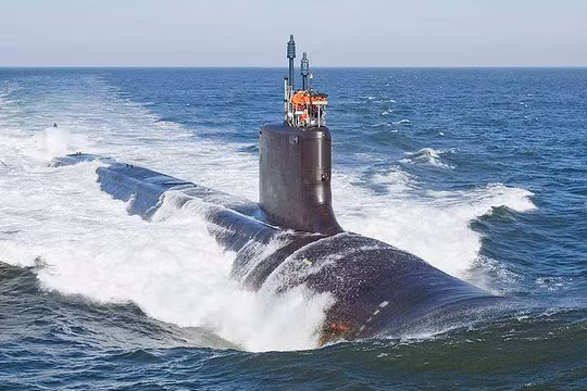 Tàu ngầm nguyên tử tấn công lớp Los Angeles của Mỹ