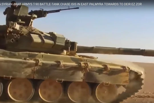 Xe tăng T-90 quân đội Syria trên chiến trường Palmyra