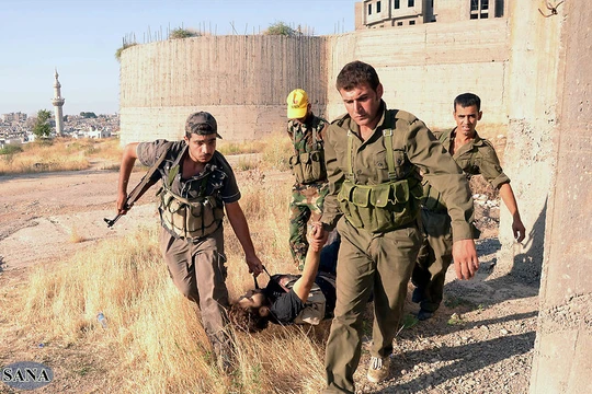 Những khoảnh khắc khủng khiếp trong cuộc chiến địa ngục ở Syria