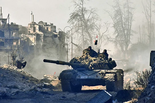 Xe tăng thuộc lực lượng Tigers tấn công ở Aleppo