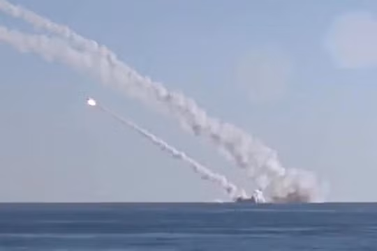 Diplomat: Tàu ngầm hạt nhân Nga sẽ trang bị tên lửa Kalibr