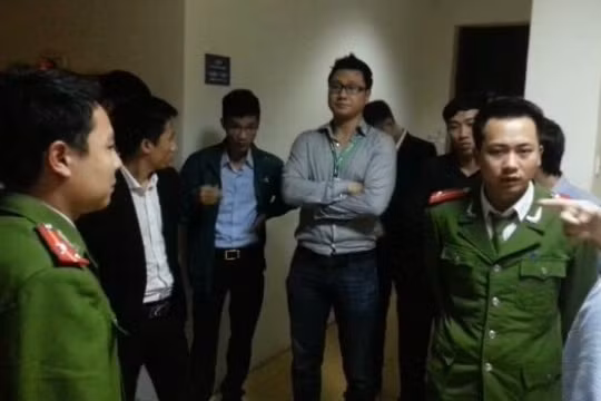 VPBank trả lại nhà dân với sự chứng kiến của Viện Kiểm sát