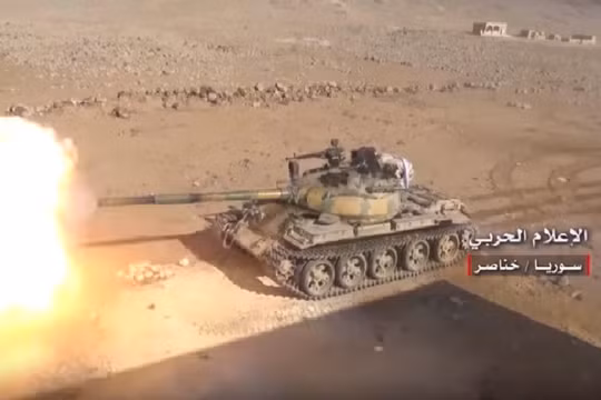 Quân đội Syria pháo kích dữ dội chiến tuyến phiến quân ở Hama - ảnh video minh họa Hezbollah