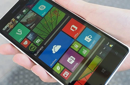Smartphone Microsoft vẫn còn gặp nhiều sóng gió khi tiếp cận thị trường. 