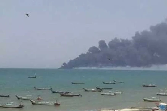 Không quân liên minh quân sự do Ả rập Xê-út dẫn đầu không kích trên biển Yemen. Ảnh minh họa: Masdar News.