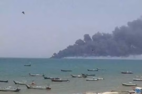 Không quân liên minh quân sự do Ả rập Xê-út dẫn đầu không kích trên biển Yemen. Ảnh minh họa: Masdar News.