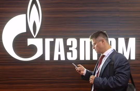 Gazprom vẫn giữ lập trường cứng rắn, cho rằng châu Âu không còn lựa chọn nào khác ngoài ủng hộ đường ống.