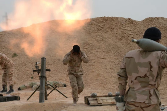 Binh sĩ lực lượng Vũ trang Syria chiến đấu trên chiến trường Palmyra