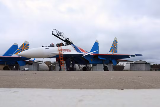 Máy bay tiêm kích biểu diễn Su-30SM Nga