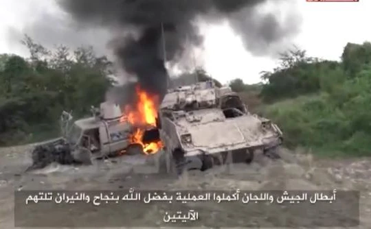 Chùm video: Chiến thuật tăng thiết giáp thảm họa của quân đội Ả rập Xê út