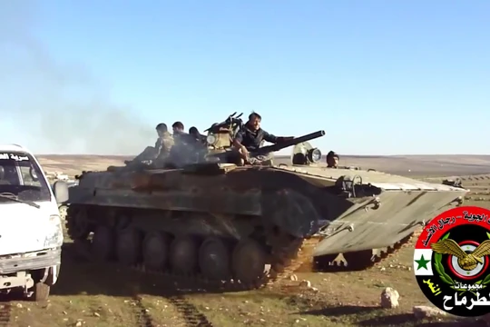 Xe thiết giáp lực lượng Tiger tiến công trên chiến trường Hama. Ảnh minh họa Masdar News