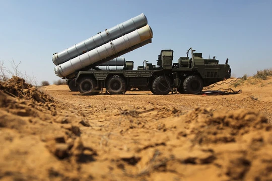 Hệ thống tên lửa S-300 Syria đã sẵn sàng chiến đấu.