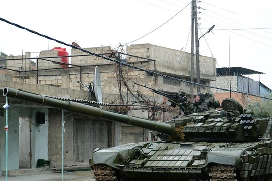 Xe tăng lực lượng Tigers trên đường phố Aleppo