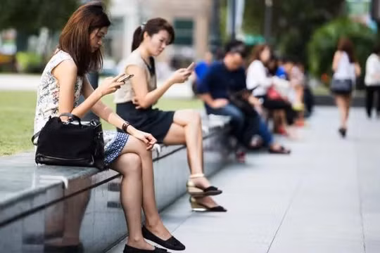 Raffles Place, khu trung tâm thương mại của Singapore. Ảnh CNBC