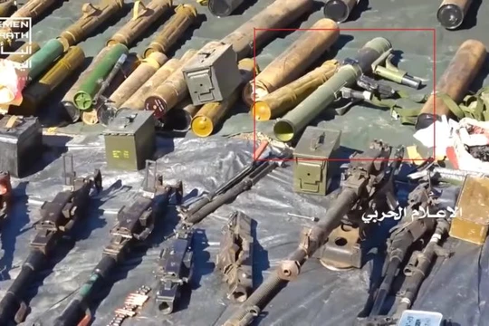 Rất nhiều vũ khí trang bị, do lực lượng kháng chiến Yemen thu giữ từ từ liên minh quân sự do Ả rập Xê út dẫn đầu. Ảnh minh họa South Front