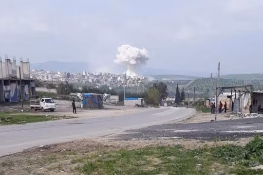 Hải quân Nga phóng tên lửa hành trình Kalibr trừng phạt các nhóm thánh chiến ở Idlib.