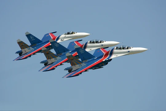 Mãn nhãn màn trình diễn siêu cơ động của các Hiệp sĩ Nga