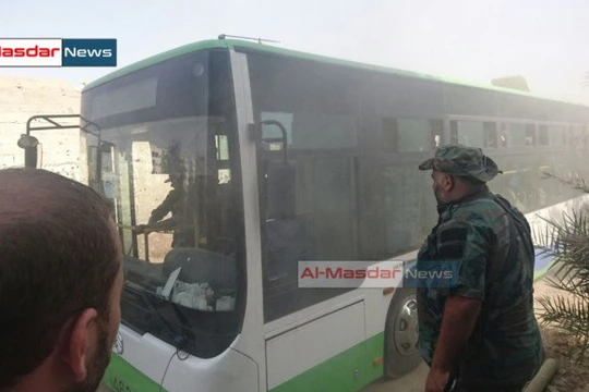 Các tay súng Hồi giáo cực đoan rút lui khỏi thành phố vệ tinh Darayya