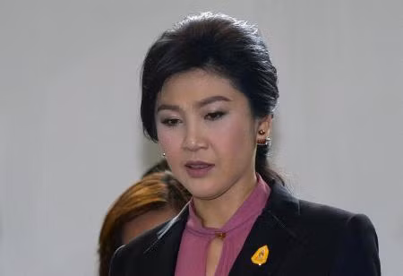 Cựu Thủ tướng Thái Lan "ăn mì cũng phải được phép"