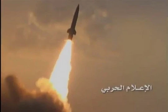 Lực lượng tên lửa Yemen phóng tên lửa - ảnh minh họa Masdar News