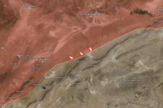 Quân đội Syria tấn công vào vùng sa mạc giữa Syria, gần Al-Qaryatayn