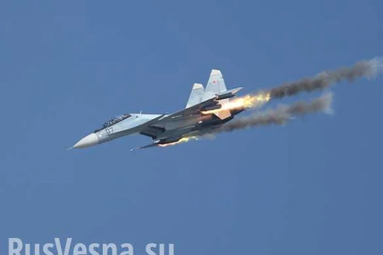 Tiêm kích đa nhiệm Su-30SM không kích tiêu diệt mục tiêu - ảnh Rusvesna