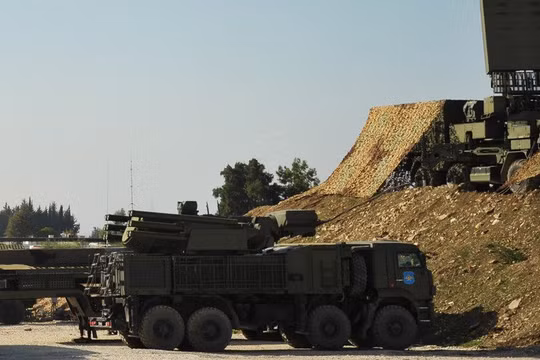 Phòng không căn cứ sân bay Khmeimim. Ảnh minh họa RT