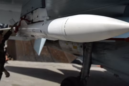 Bom "thông minh"... hay là máy bay ném bom "khôn ngoan"?