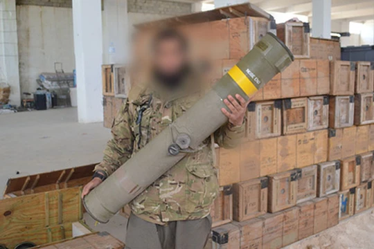 Tên lửa TOW của Mỹ trong tay của các chiến binh Hồi giáo cực đoan Al- Qaeda Syria