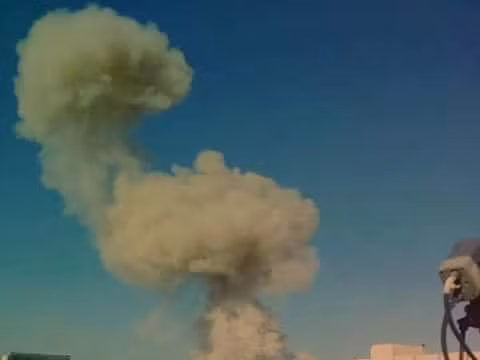 Vụ tấn công khủng bố nhìn từ xa